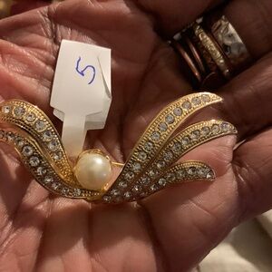 Gold and Pearl Wave Brooch